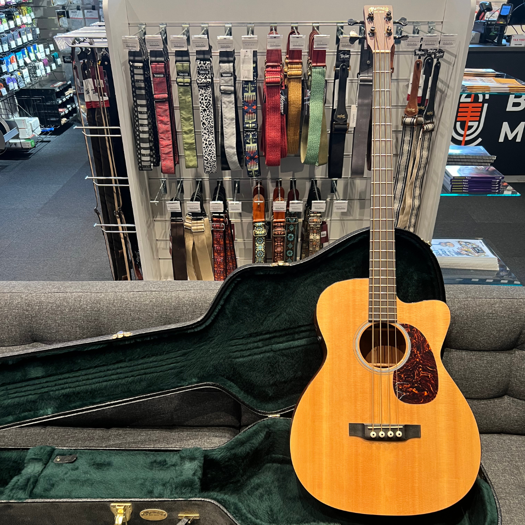 Martin BCPA4 Akustisk Bass (brukt)