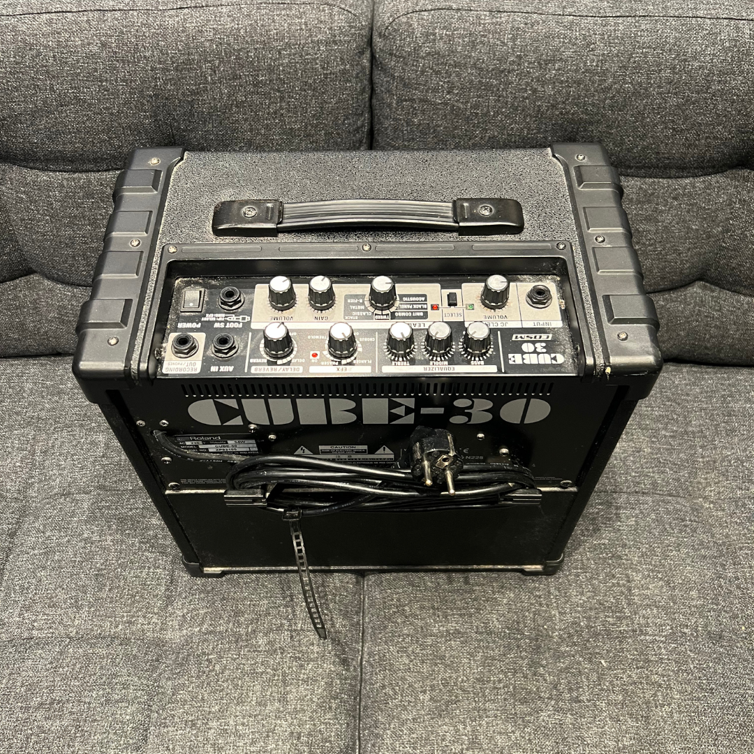 Roland Cube 30 Forsterker (brukt)