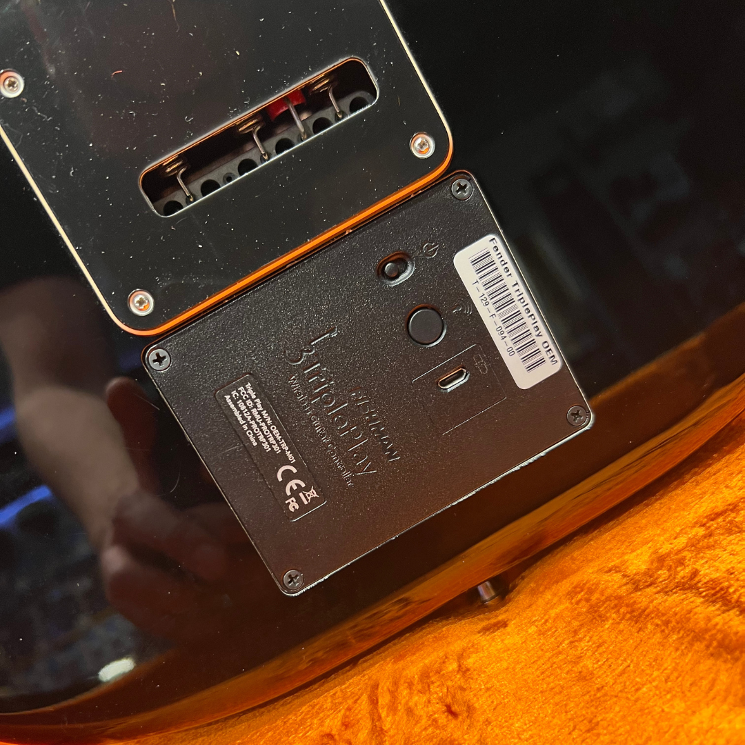 Fender Deluxe Stratocaster HSS med Fishman TriplePlay (brukt)