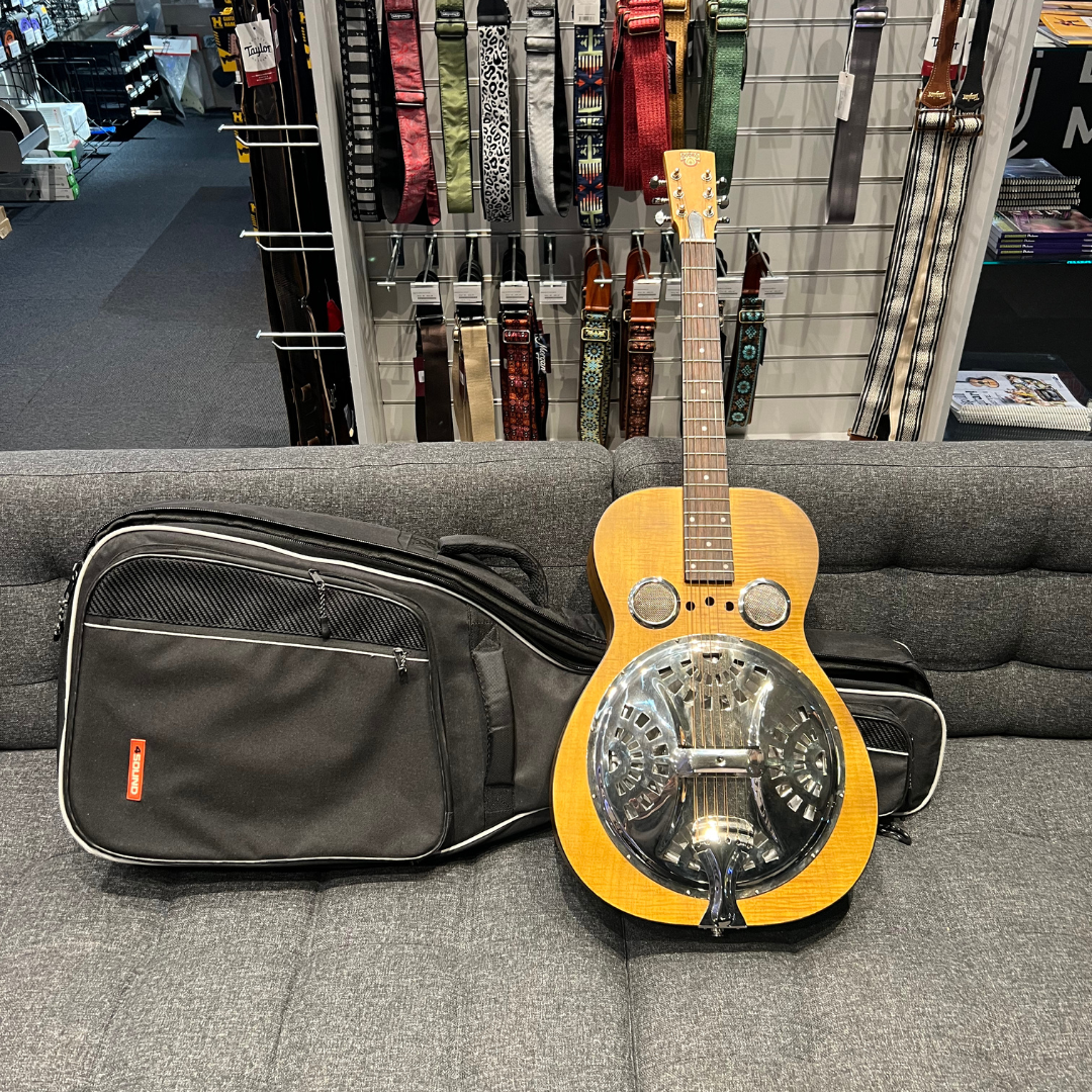 Dobro Hound Dog Deluxe (brukt)