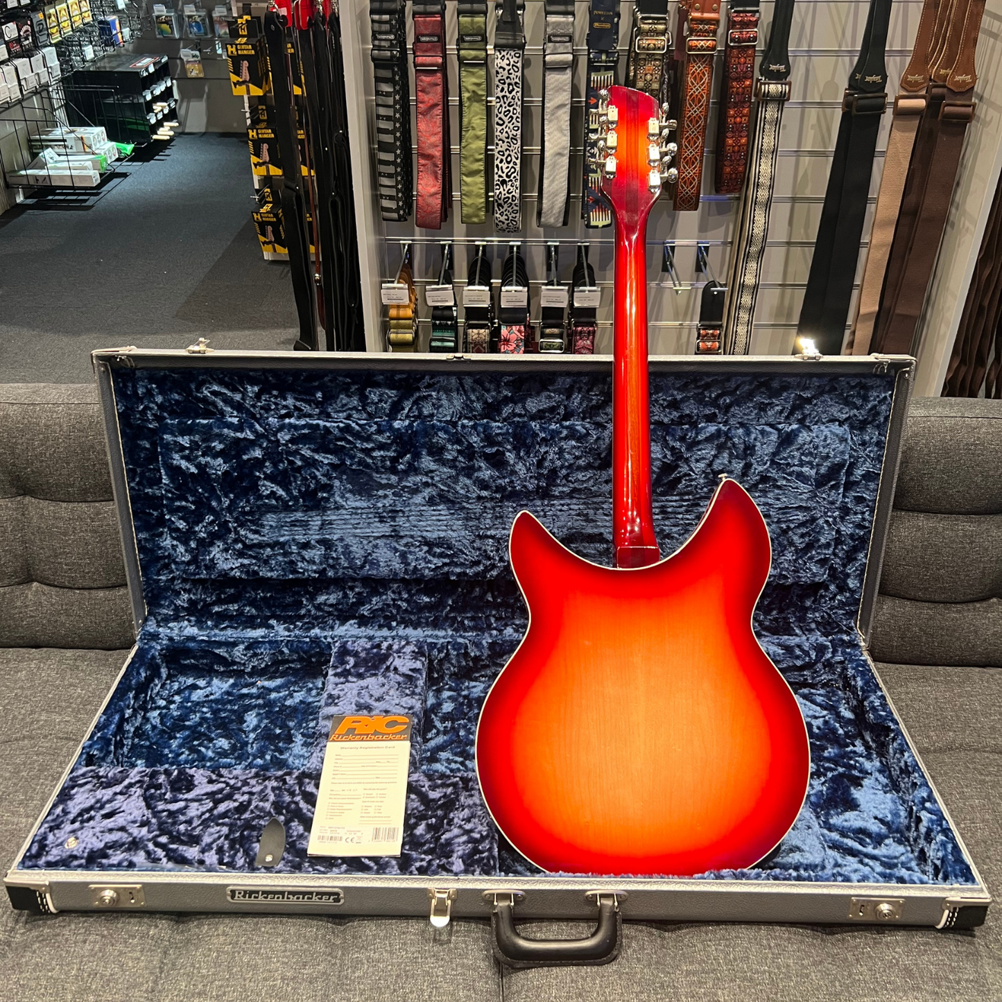 Rickenbacker 360/12 C63 2013-modell (brukt)