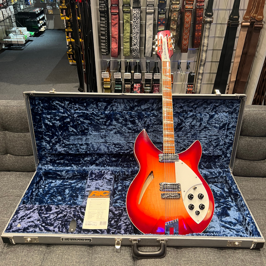 Rickenbacker 360/12 C63 2013-modell (brukt)